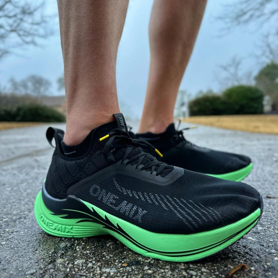 Run Professional Why do we need a pair of professional running shoes? – Onemix Sports Shoes
